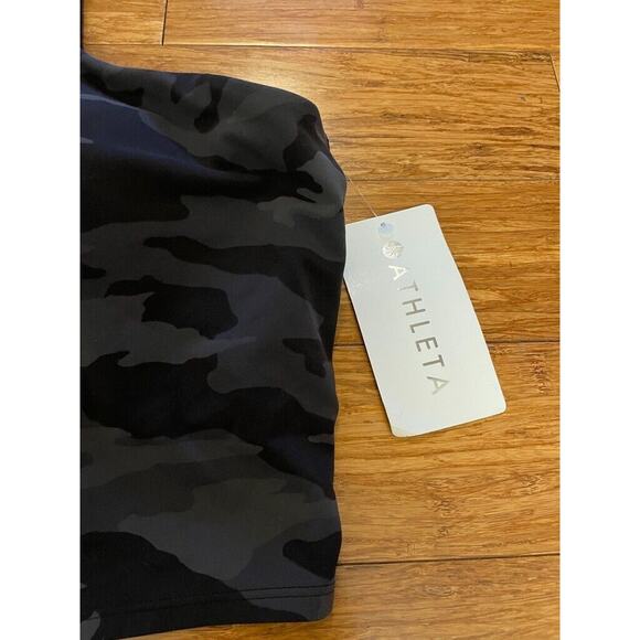 Athleta Camo Conscious Crop Printed D-DD Size 2X NWT Barre Yoga Pilates Gorpcore - Picture 4 of 6